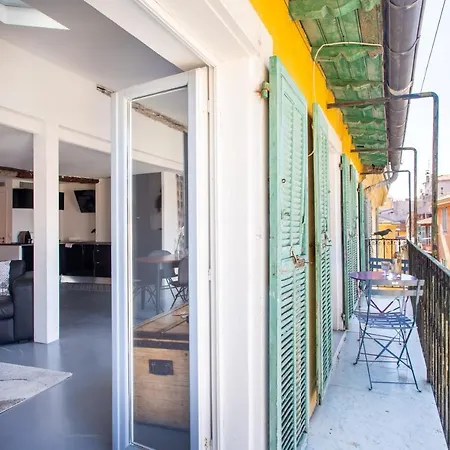 Ross 5- F2, Lumineux, Balcon, Loft, Clim, Vieux-nice Apartament *