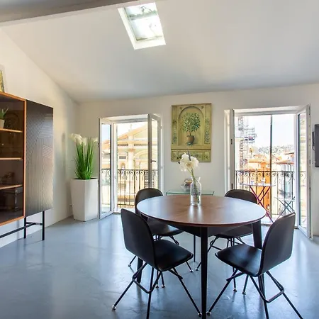 Ross 5- F2, Lumineux, Balcon, Loft, Clim, Vieux-nice Nicea