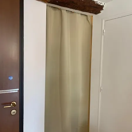 Apartament Ross 5- F2, Lumineux, Balcon, Loft, Clim, Vieux-nice Nicea