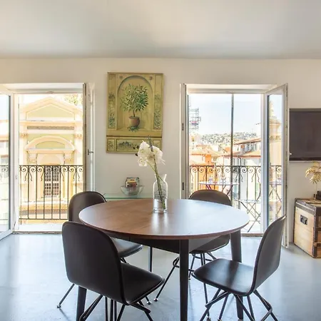 Ross 5- F2, Lumineux, Balcon, Loft, Clim, Vieux-nice Nice